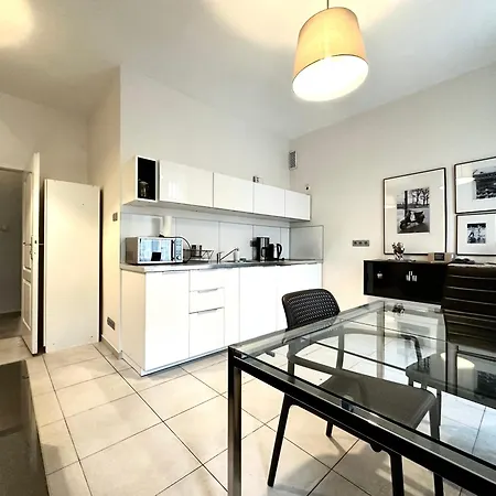 Ratusz 15 - On Main Square Apartment