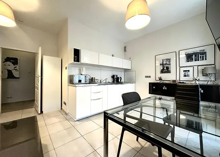 Ratusz 15 - On Main Square Apartment