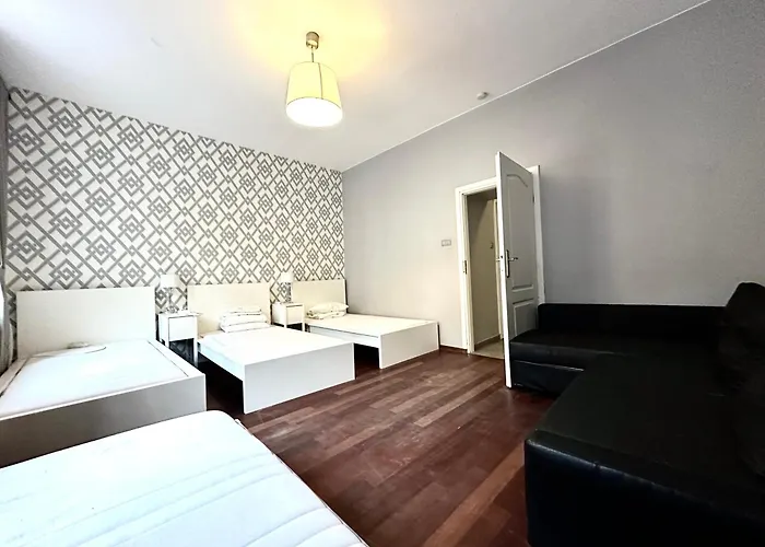 Ratusz 15 - On Main Square